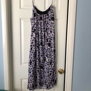 H&M: Floral Printed Dress
